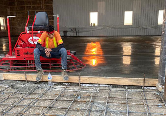 commercial-flatwork new concrete flatwork in a warehouse